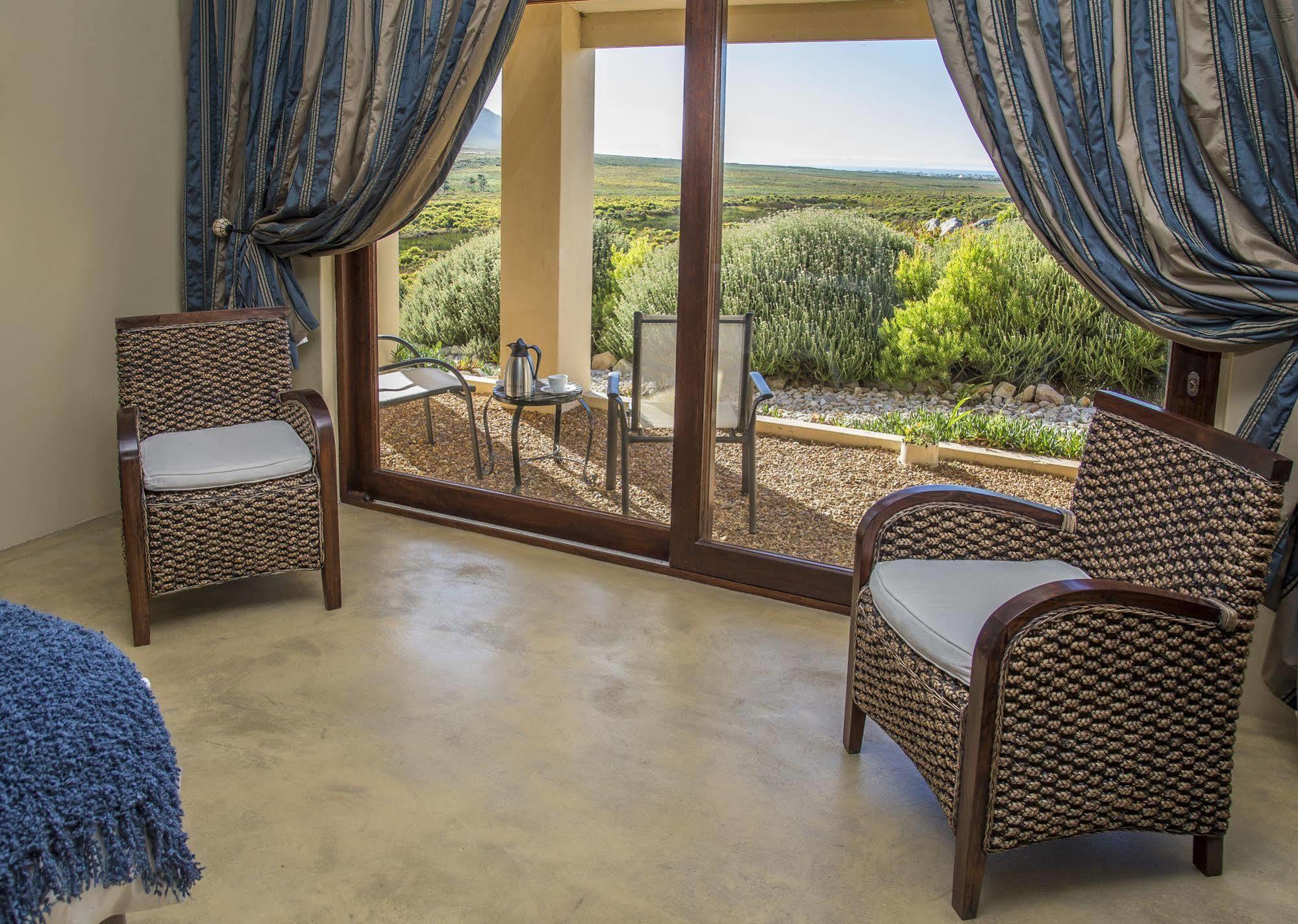Kapensis Guesthouse Pringle Bay Extérieur photo