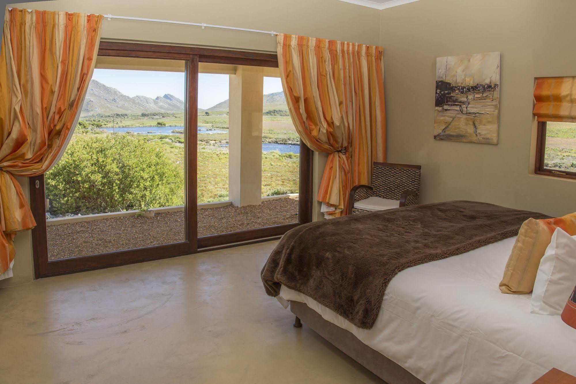 Kapensis Guesthouse Pringle Bay Extérieur photo